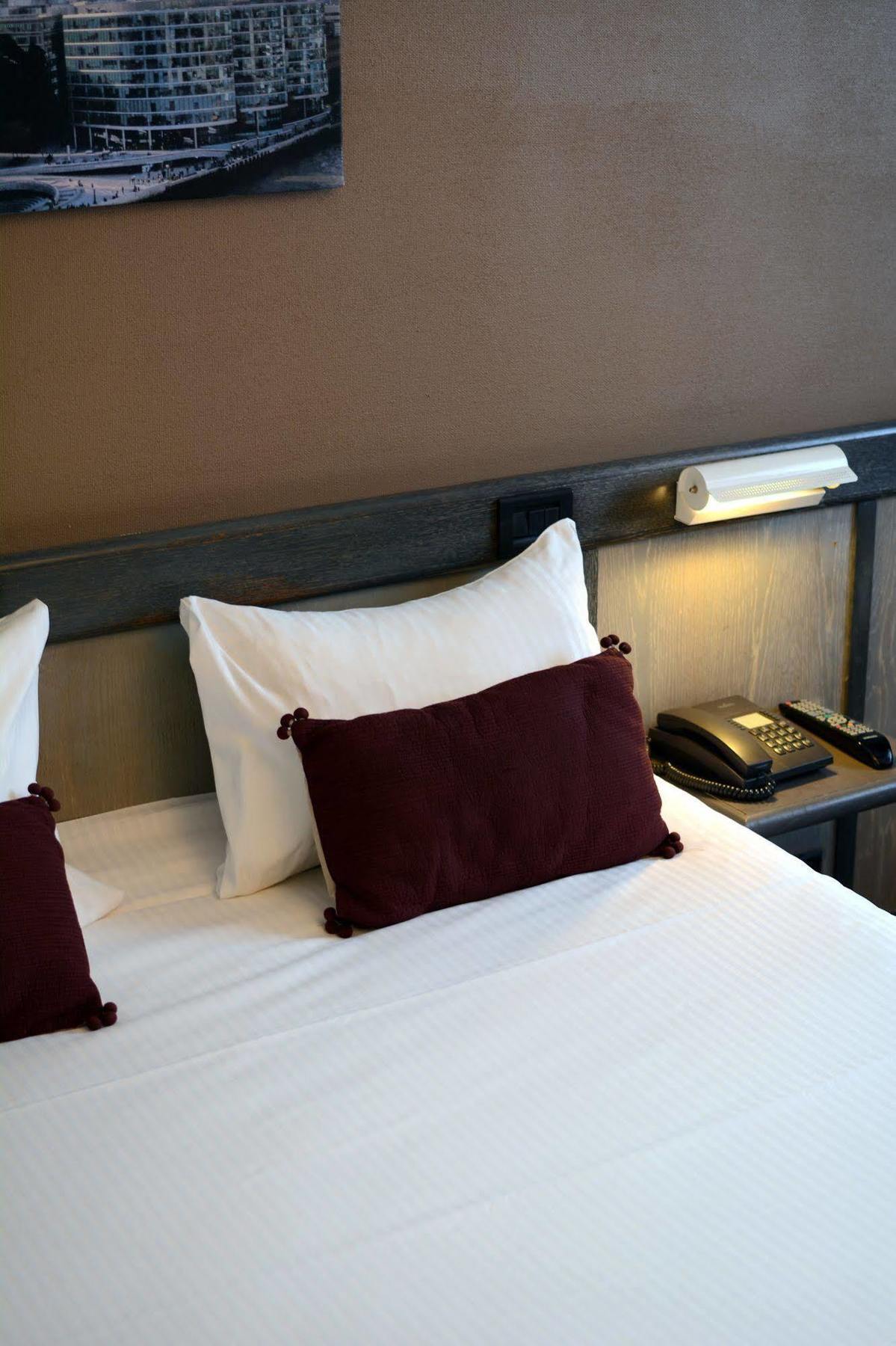 Hotel Gratte-Ciel Ariana Villeurbanne Eksteriør bilde